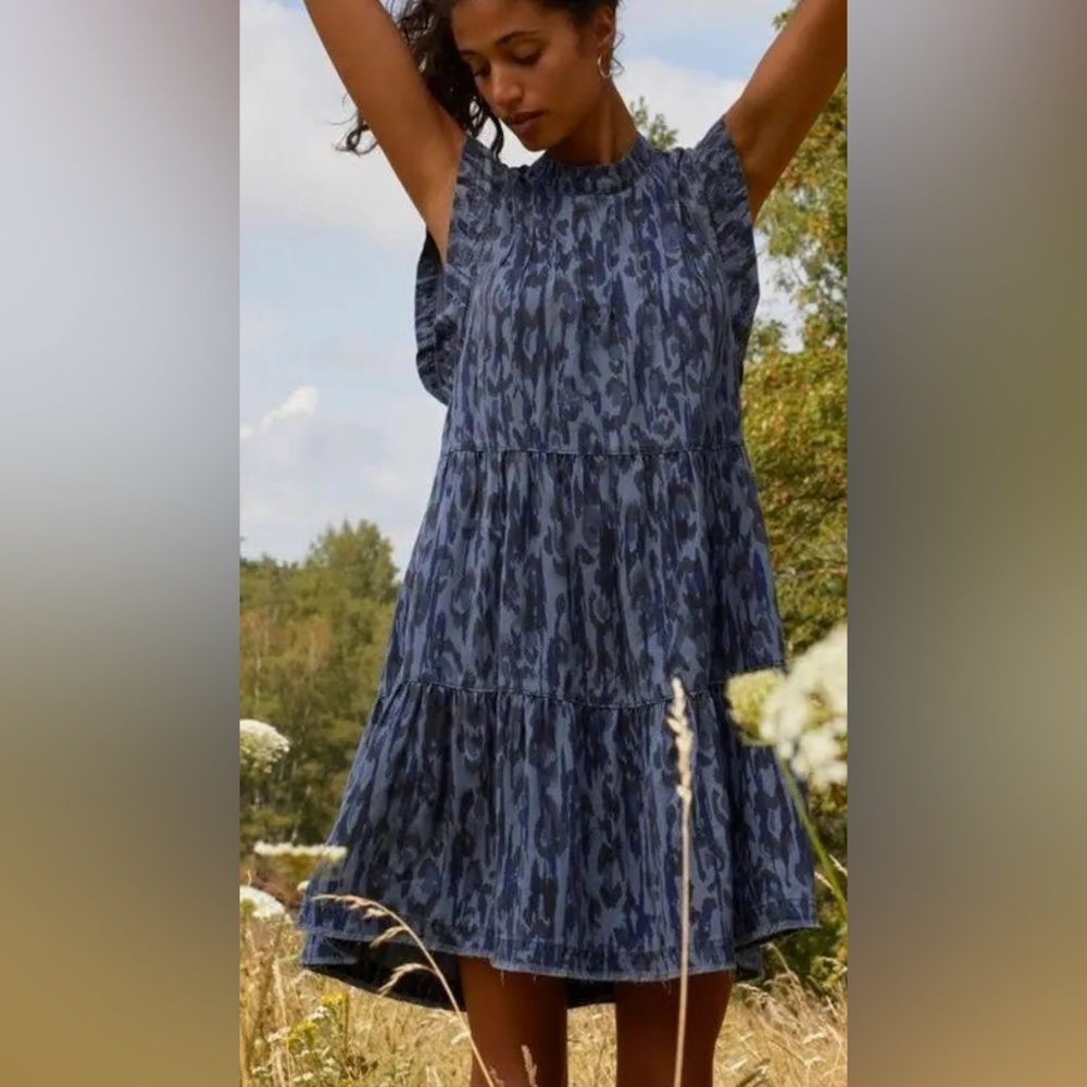 ANTHROPOLOGIE JENEE TIERED
TUNIC DRESS IN BLUE MOTIF